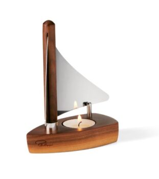 Μίνι ιστιοπλοϊκό με ενσωματωμένο κηροπήγιο